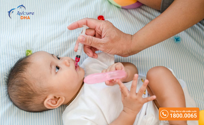 Sử dụng thuốc hợp lý khi trẻ sơ sinh bị ho sổ mũi
