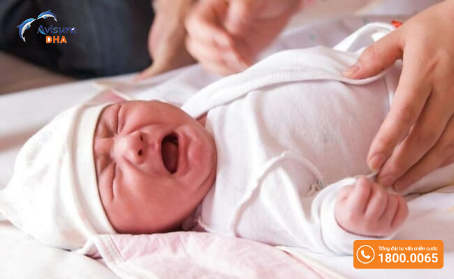 Trẻ sơ sinh bị sôi bụng có thể gây cản trở quá trình hấp thu chất dinh dưỡng của cơ thể